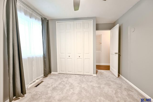 800 E Sanborn Drive, Lincoln, NE 68505