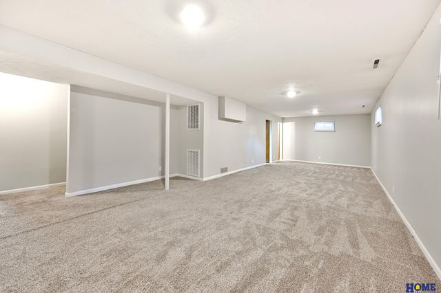 800 E Sanborn Drive, Lincoln, NE 68505