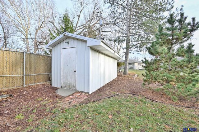 800 E Sanborn Drive, Lincoln, NE 68505