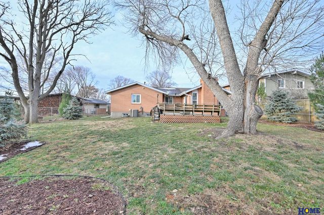 800 E Sanborn Drive, Lincoln, NE 68505