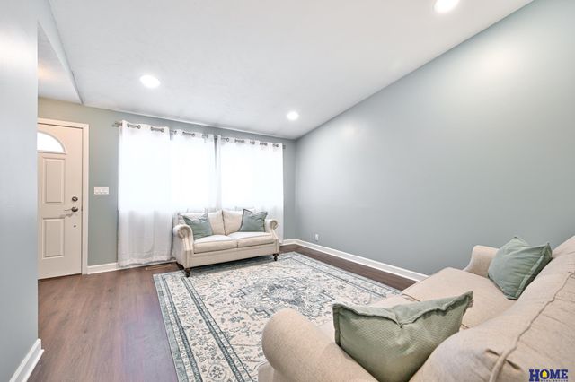 800 E Sanborn Drive, Lincoln, NE 68505