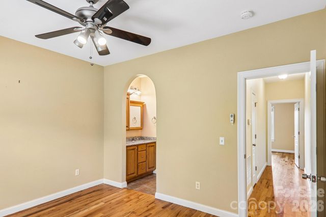 28 Tudor Crescent Court, Hendersonville, NC 28739