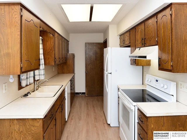 5609 Taylor Street, Omaha, NE 68104