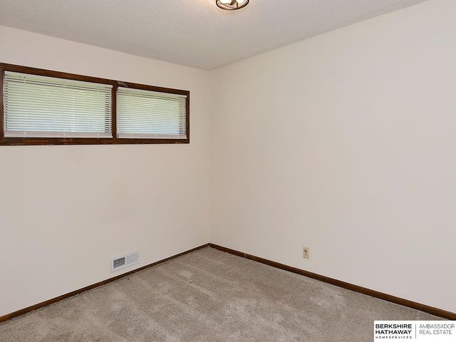 5609 Taylor Street, Omaha, NE 68104