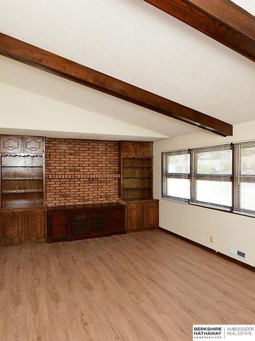 5609 Taylor Street, Omaha, NE 68104