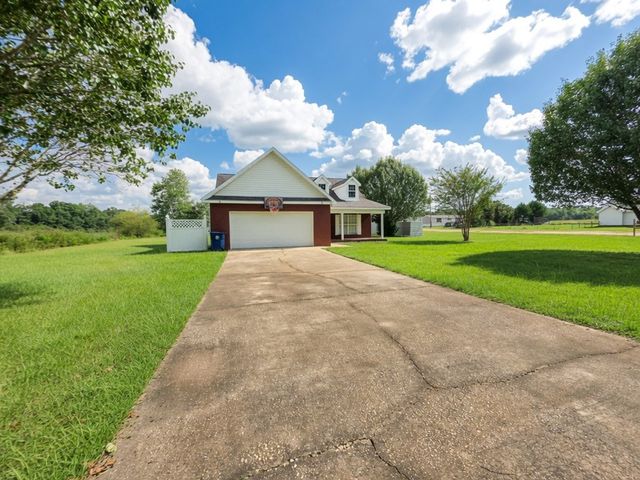 1601 Johnny Murphy Road, Dothan, AL 36301