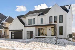707 Ensconced Way Drive, Chaska, MN 55318