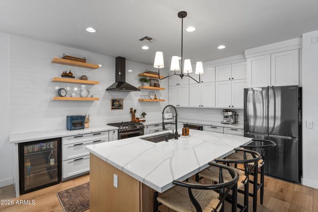 2435 E Narrowleaf Drive, Gilbert, AZ 85298