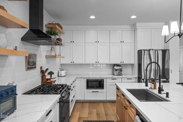 2435 E Narrowleaf Drive, Gilbert, AZ 85298