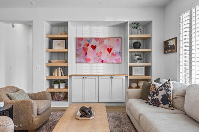 2435 E Narrowleaf Drive, Gilbert, AZ 85298