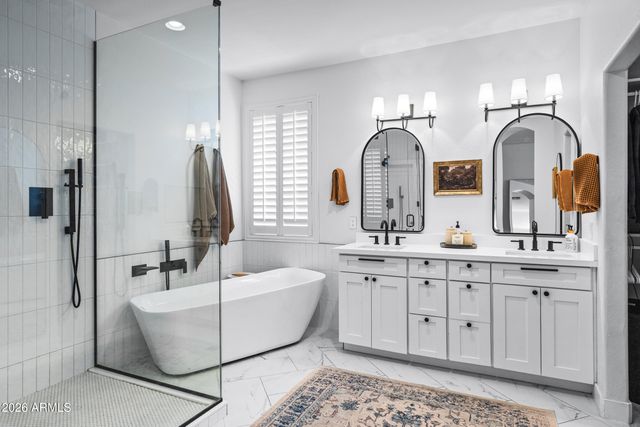 2435 E Narrowleaf Drive, Gilbert, AZ 85298