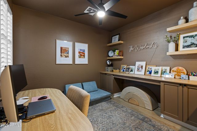 2435 E Narrowleaf Drive, Gilbert, AZ 85298