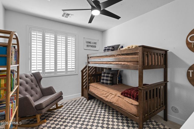 2435 E Narrowleaf Drive, Gilbert, AZ 85298