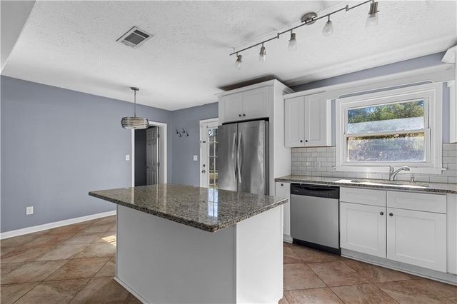 3261 Bonway Drive, Decatur, GA 30032