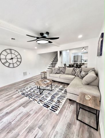 2135 Fleur De Lis Court, Arlington, TX 76012