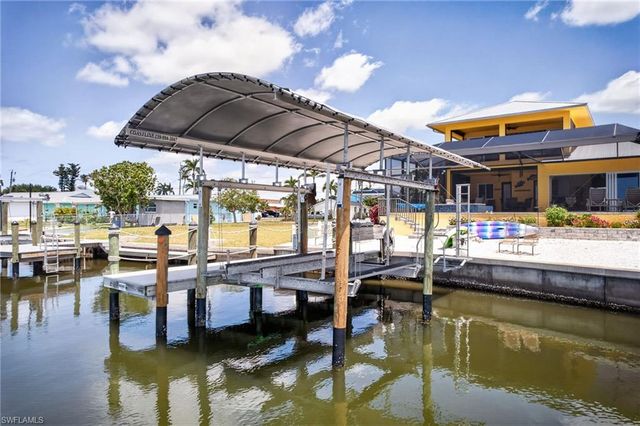 11859 Island AVE, Matlacha, FL 33993