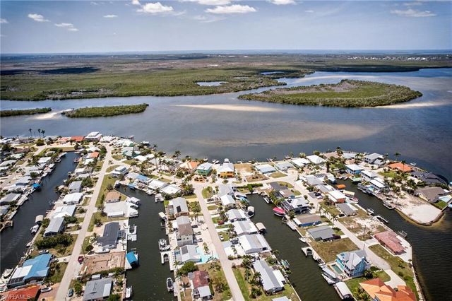 11859 Island AVE, Matlacha, FL 33993