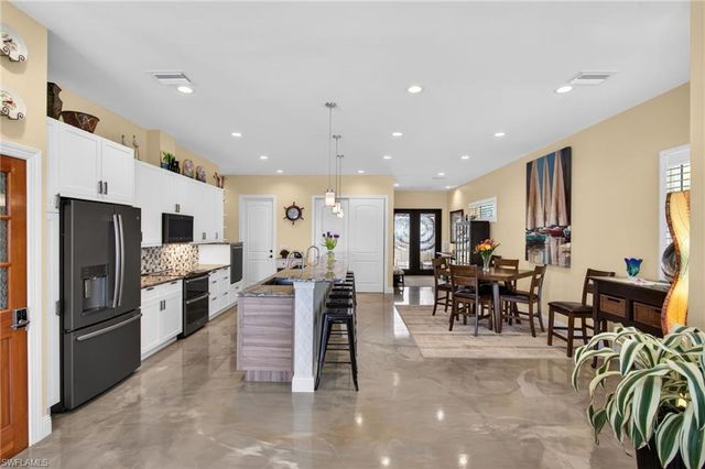 11859 Island AVE, Matlacha, FL 33993