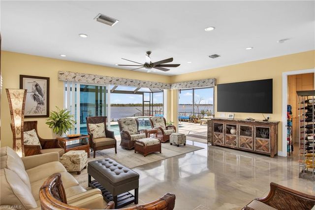 11859 Island AVE, Matlacha, FL 33993