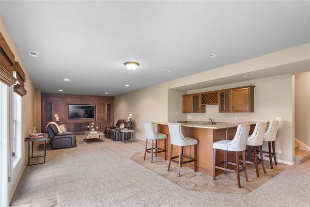 215 SW Stonegate Drive, Ankeny, IA 50023