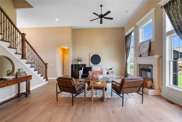 215 SW Stonegate Drive, Ankeny, IA 50023