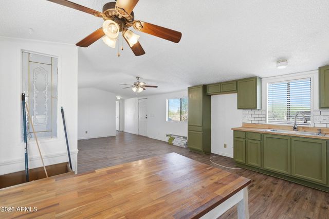 24215 E Logan Boulevard, Florence, AZ 85132