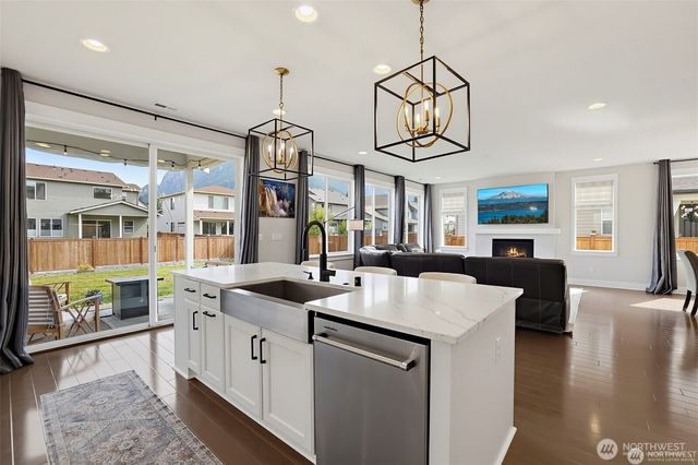 1250 SE 19th Street, North Bend, WA 98045