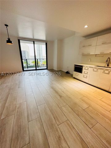 45 SW 9th St 1202, Miami, FL 33130