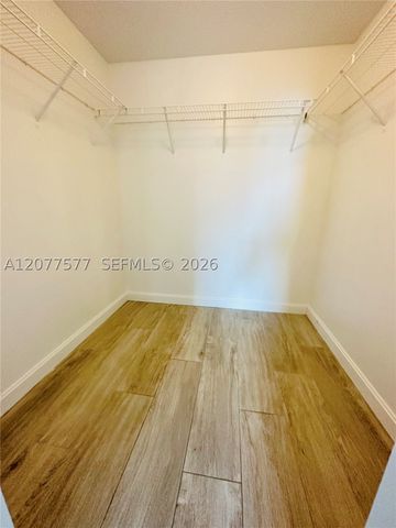 45 SW 9th St 1202, Miami, FL 33130