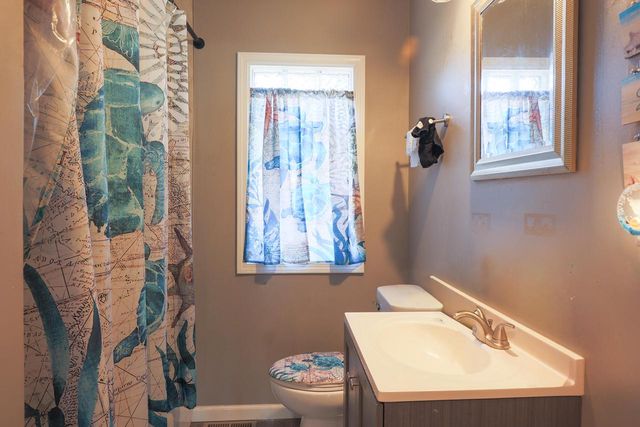 5728 N 57th STREET, Milwaukee, WI 53218