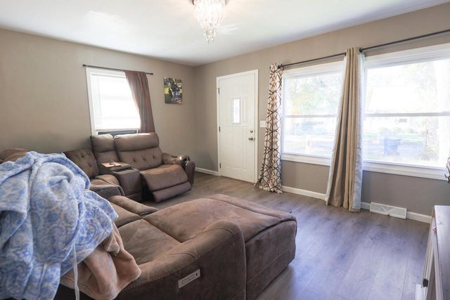 5728 N 57th STREET, Milwaukee, WI 53218