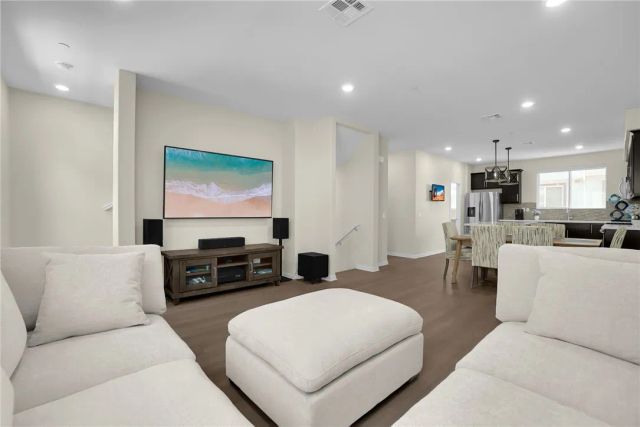 1213 Ironsides Lane, Harbor City, CA 90710