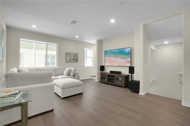 1213 Ironsides Lane, Harbor City, CA 90710