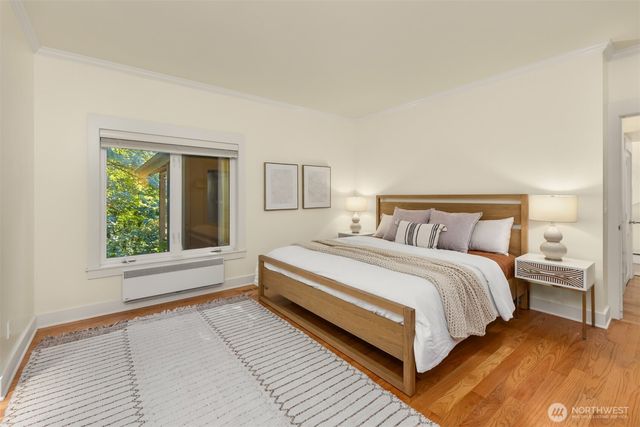 6575 NE Honeysuckle Lane, Bainbridge Island, WA 98110
