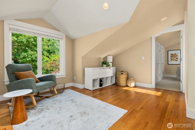 6575 NE Honeysuckle Lane, Bainbridge Island, WA 98110