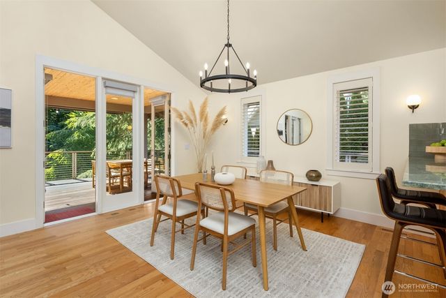 6575 NE Honeysuckle Lane, Bainbridge Island, WA 98110