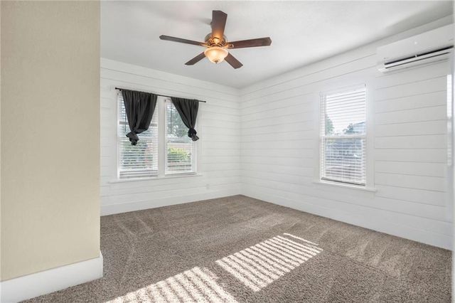 900 Walnut Avenue, Osawatomie, KS 66064