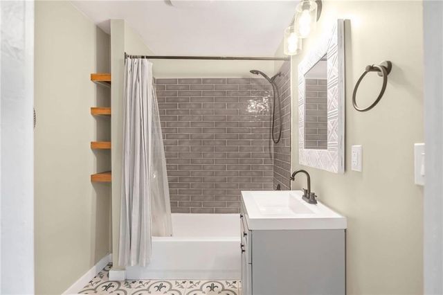 900 Walnut Avenue, Osawatomie, KS 66064