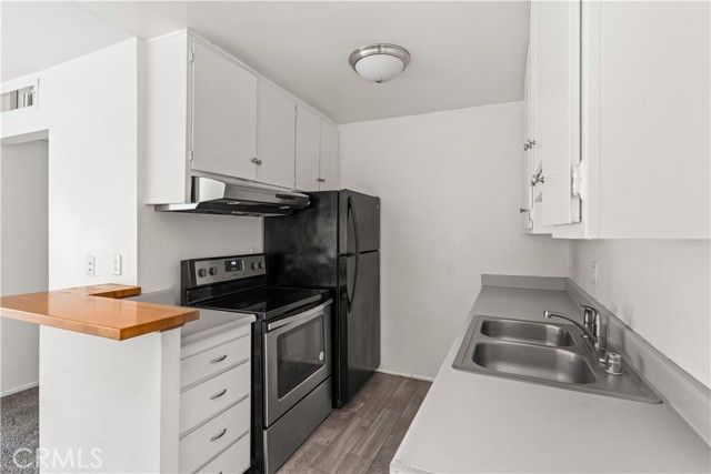 576 N Bellflower, Long Beach, CA 90814