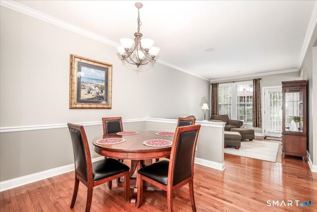 18 Lawrence Avenue 18, Danbury, CT 06810