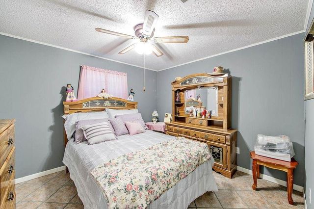 203 Dorothy St, Thibodaux, LA 70301