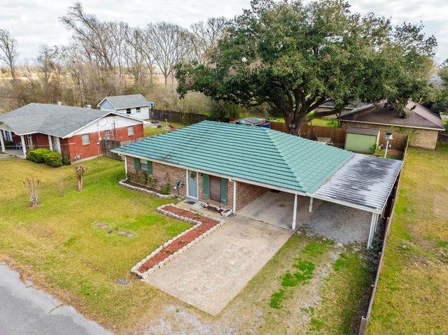 203 Dorothy St, Thibodaux, LA 70301