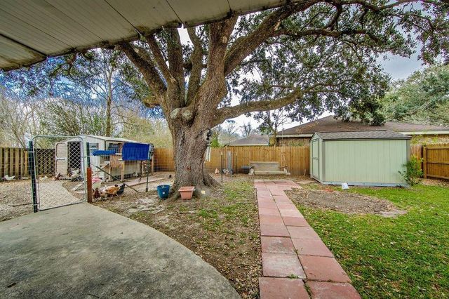 203 Dorothy St, Thibodaux, LA 70301