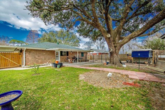 203 Dorothy St, Thibodaux, LA 70301