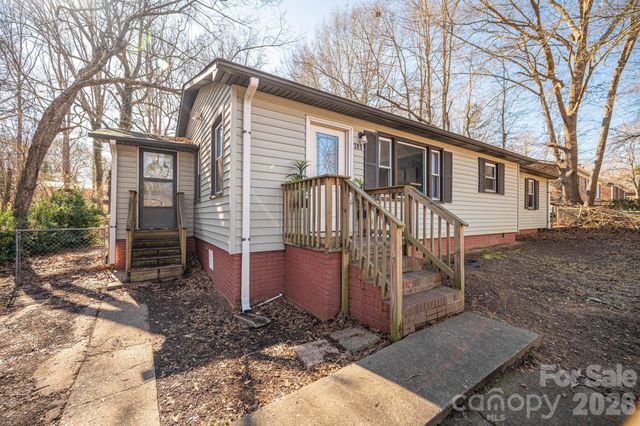389 Carson Drive, Gastonia, NC 28052