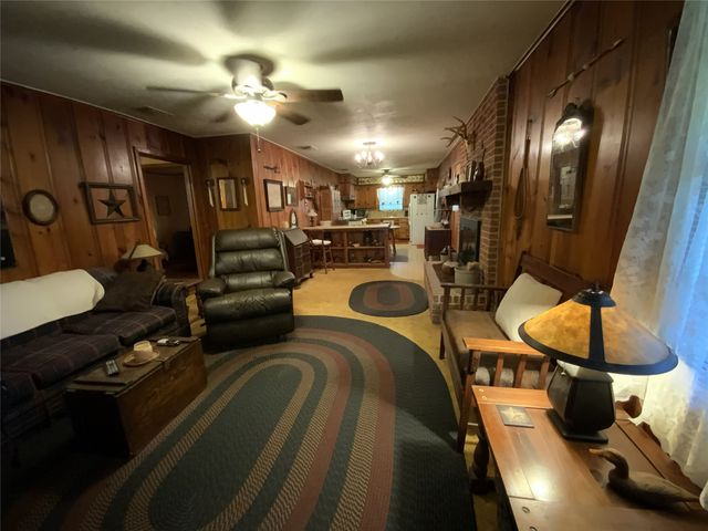 16926 County Road 4336, Larue, TX 75770