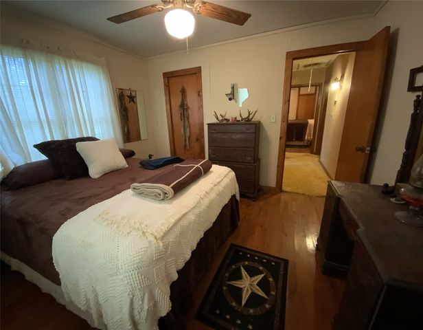 16926 County Road 4336, Larue, TX 75770