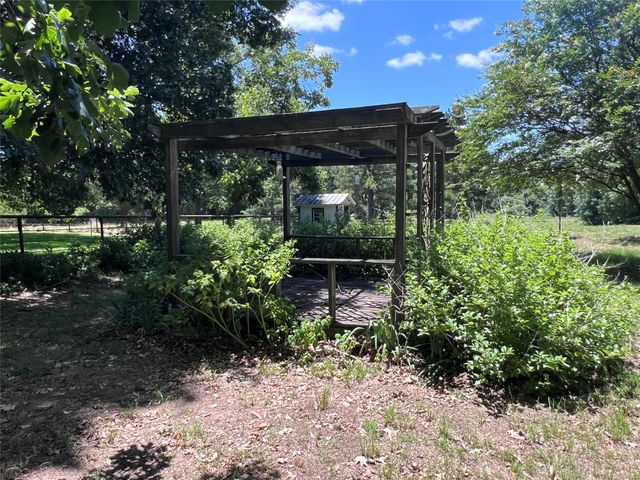 16926 County Road 4336, Larue, TX 75770