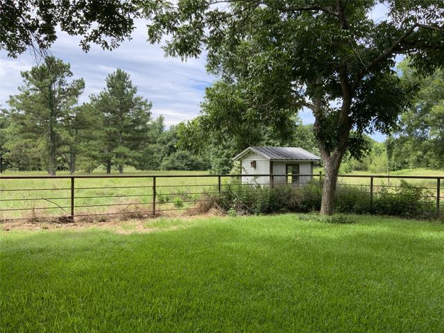 16926 County Road 4336, Larue, TX 75770