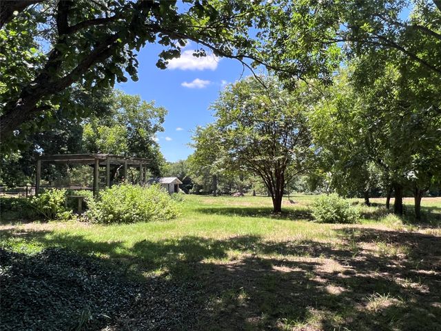 16926 County Road 4336, Larue, TX 75770
